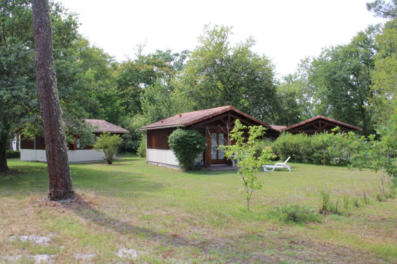 Les Chalets Du Gelat, Nature Et Calme Noaillan Exterior photo