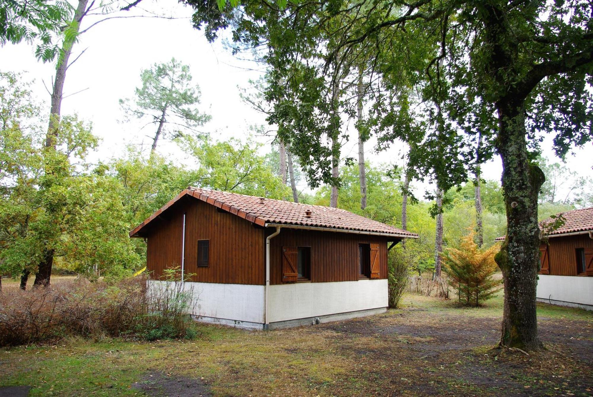 Les Chalets Du Gelat, Nature Et Calme Noaillan Exterior photo
